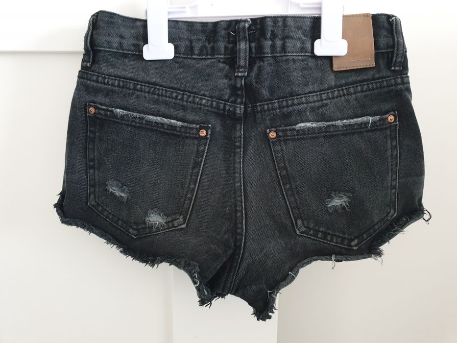 Spodenki pull&Bear rozmiar 32