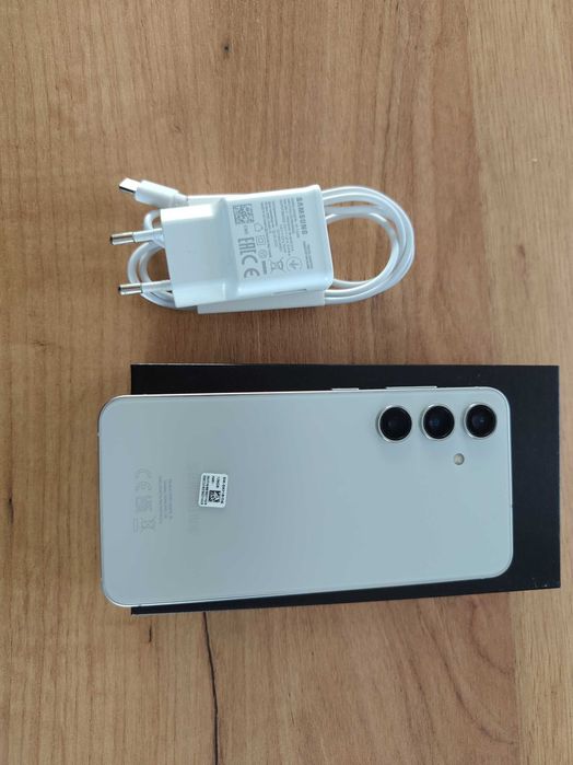 Samsung Galaxy S24 używany przez 6 miesięcy