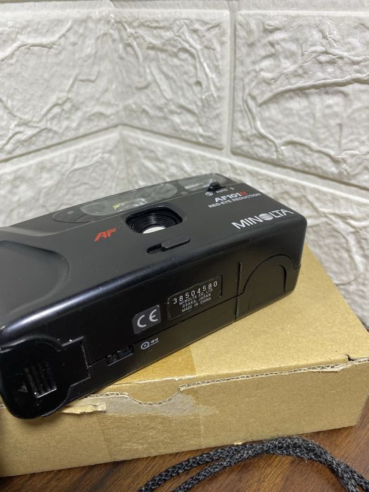 пленочная камера Minolta AF101R