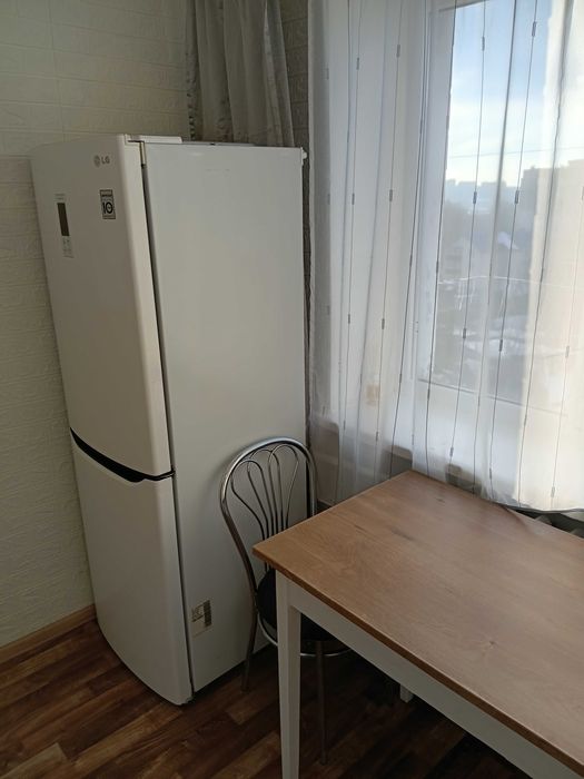 Оренда 1 но кім біля Центру. Тільки дзвонити.