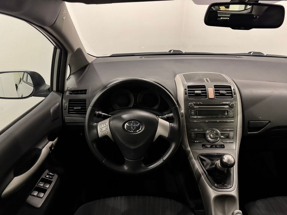 Toyota Auris 1.4 D-4D Sol