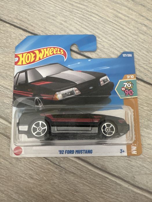 Hot wheels 92 ford mustang