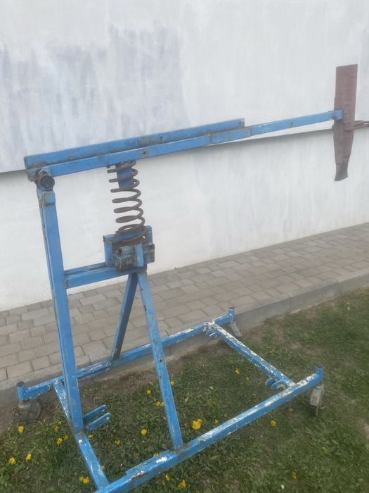 Ручний дровокол колун