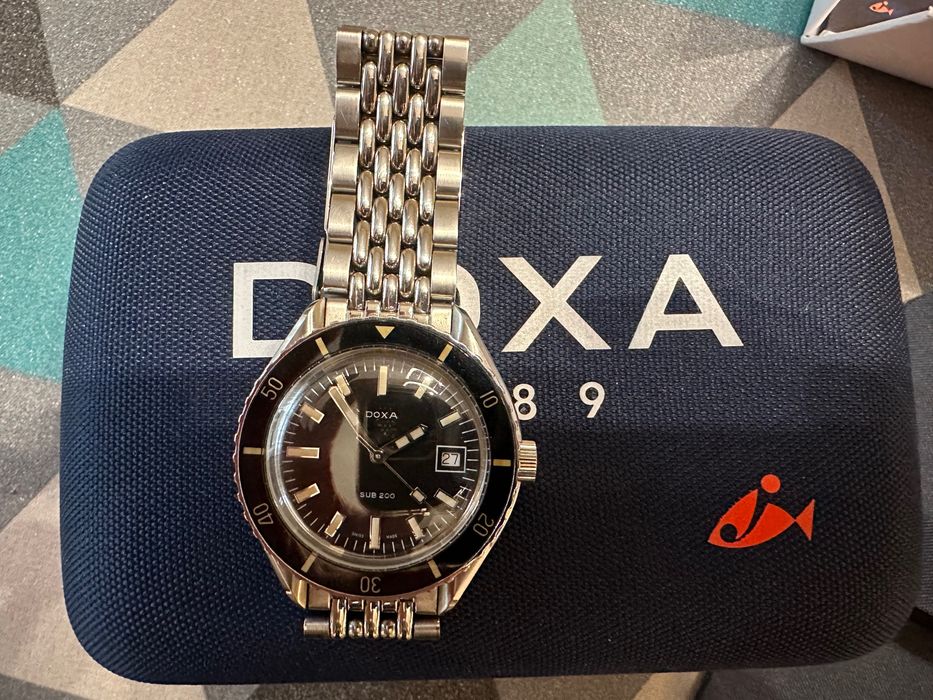 Продам годинник Doxa Sharkhunter 200