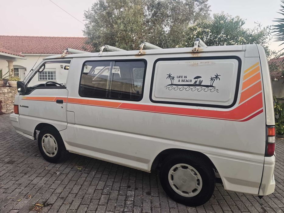 Mitsubishi L300