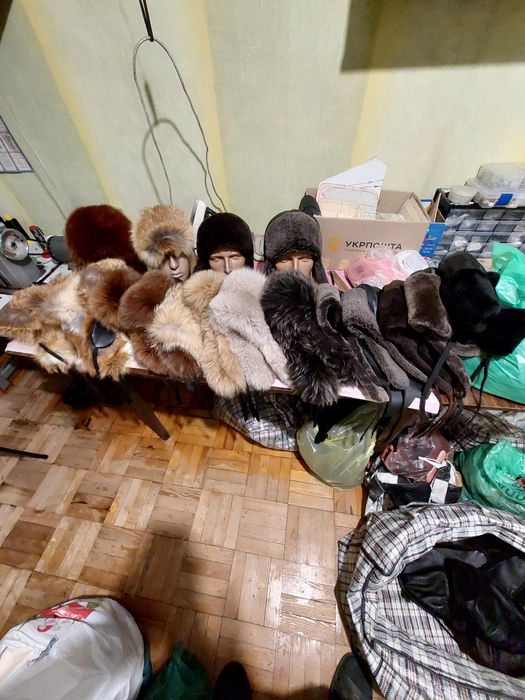 Распродажа новых шапок ушанок из натуральной кожи и меха-по-800грн.