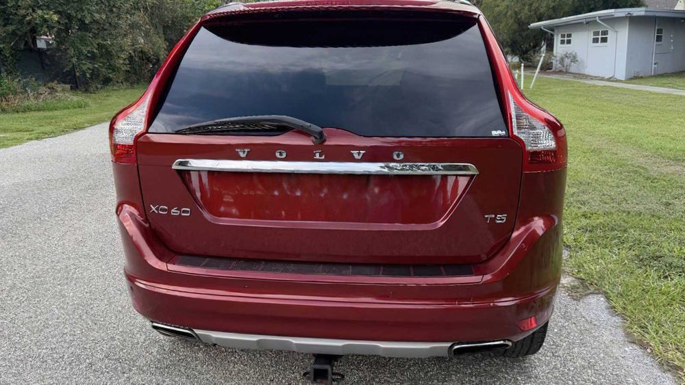 Volvo XC60      2016