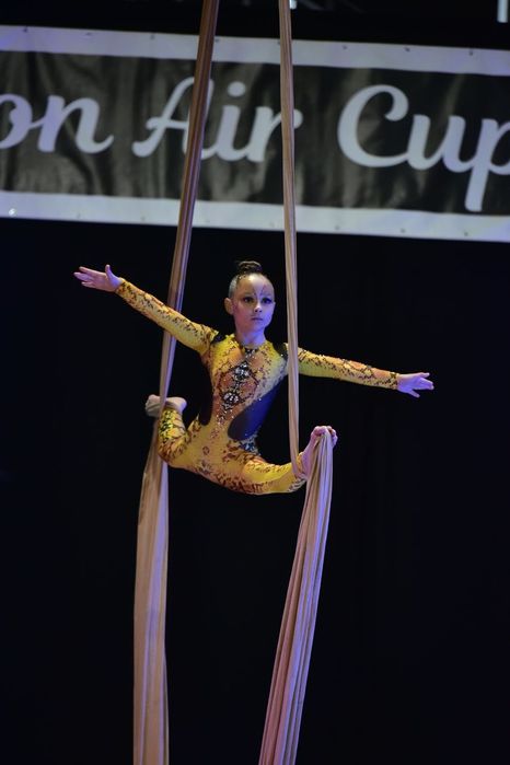 Купальник комбінезон для гімнастики