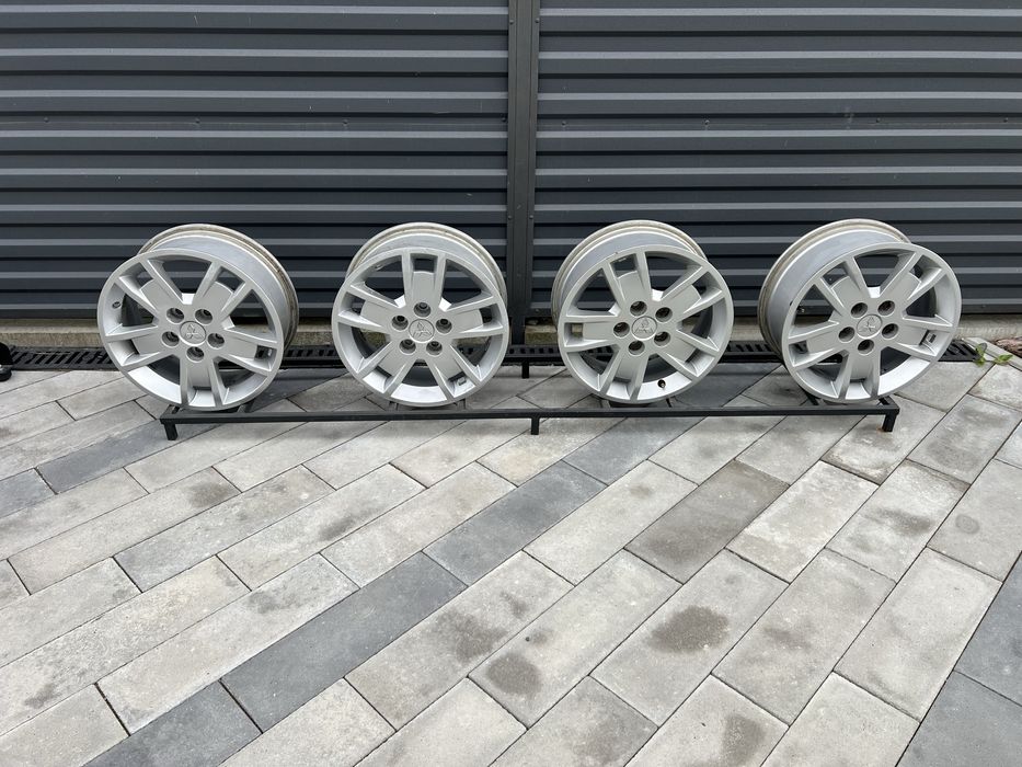 Диски 16R 5x114.3 6.5J ET 46 Mitsubishi Toyota Mazda Kis