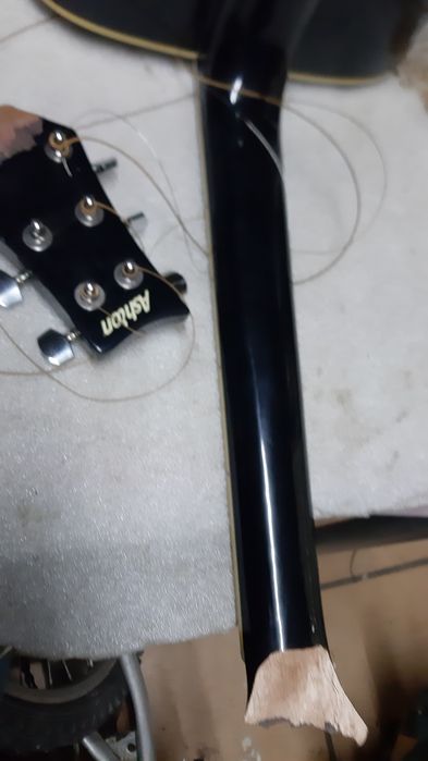 Bonita Guitarra para restauro