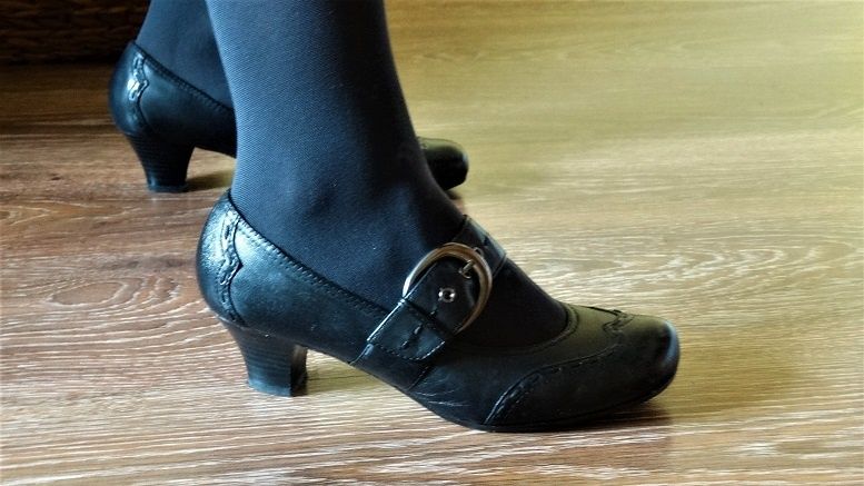 Jak NOWE czółenka buty skóra 39 Deichmann Janet D