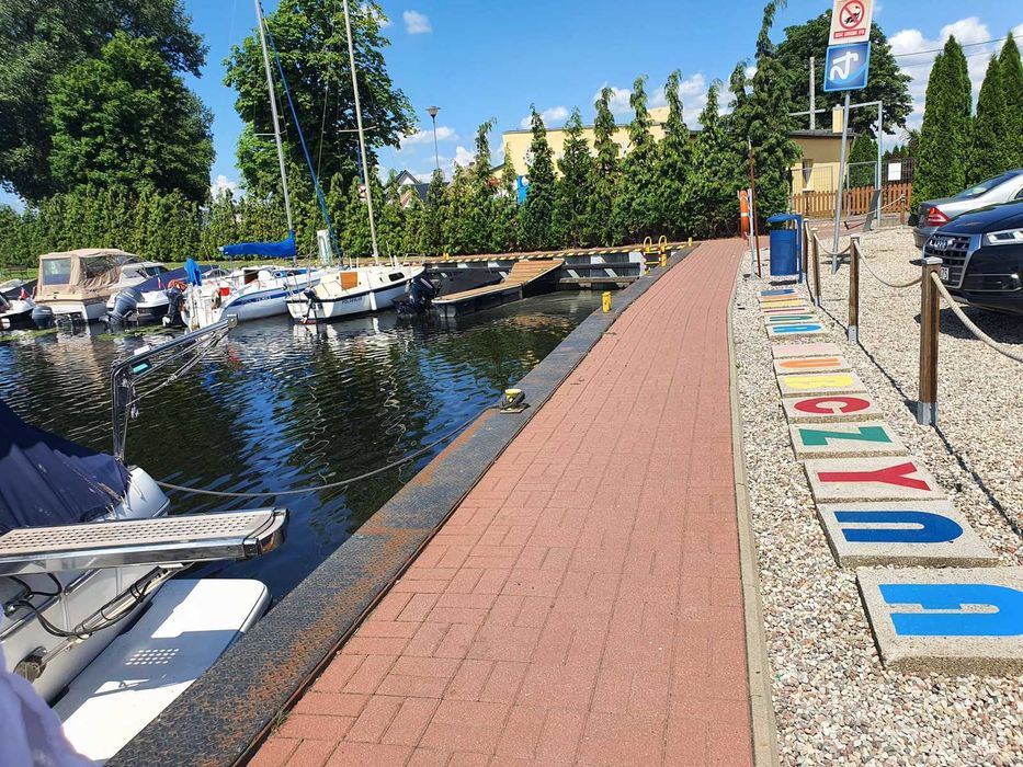 Działki 900 m od portu