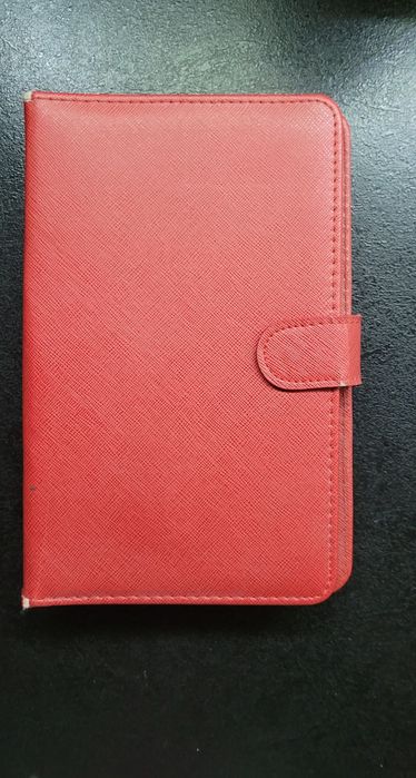 Etui na tablet z klawiaturą