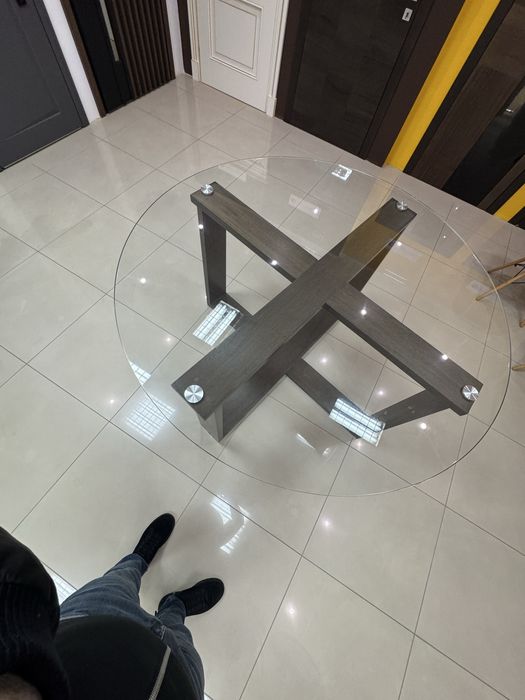 Продам стіл для дому або офісу