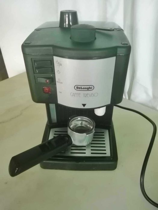 Máquina de Café Marca De'Longhi- Em ótimo estado