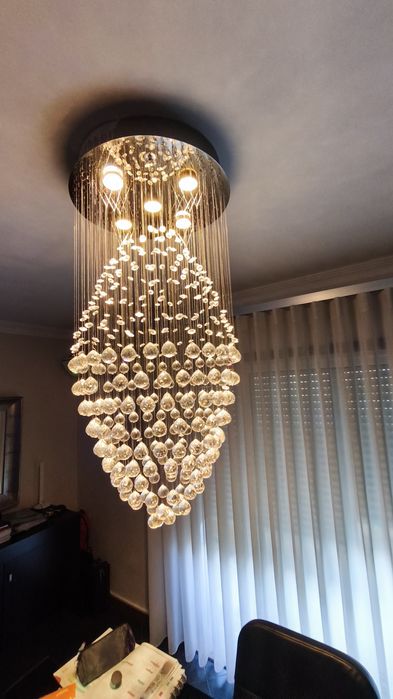 Candeeiro teto com bolas cristal