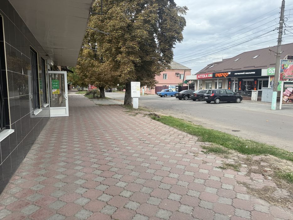 Здам в оренду магазин 261 м/кв  вул.Вокзальна 50