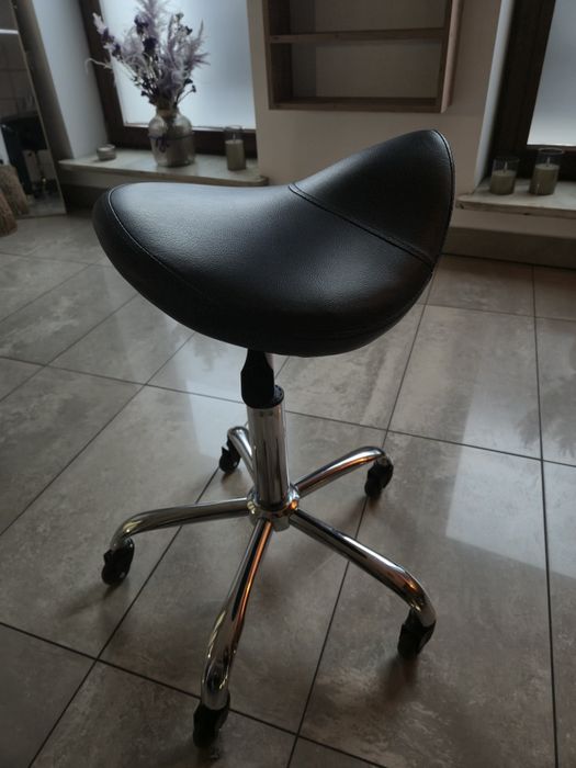 Krzesło typu siodło, taboret kosmetyczny