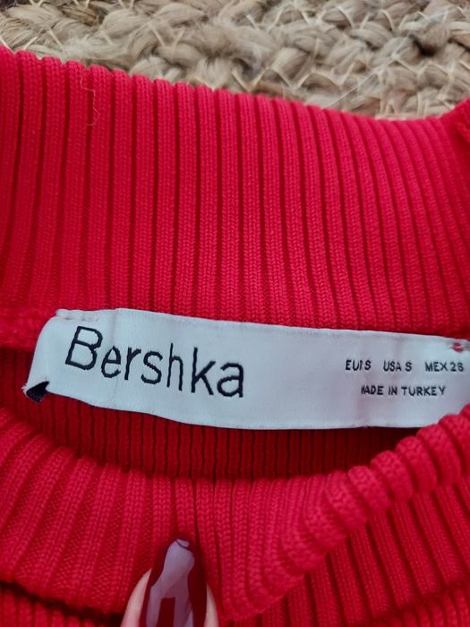 Camisola bershka vermelha