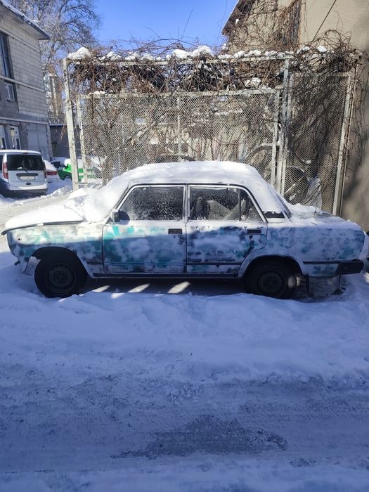Ваз2107 після дтп заводиться і їде