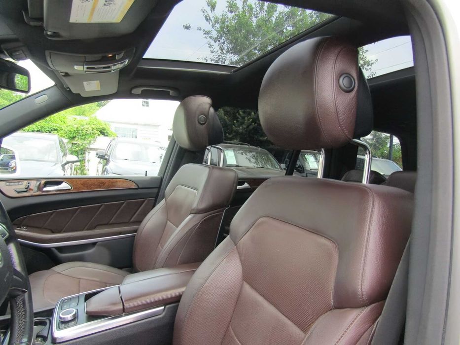Mercedes-Benz GL-Class GL 550 4MATIC      2015