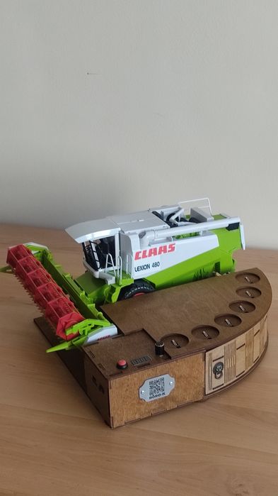 Автобармен (комбайн CLAAS). Автоналиватор, наливайка для подарунку