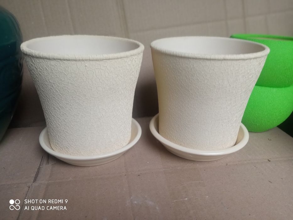 Глиняні горщики для квітів