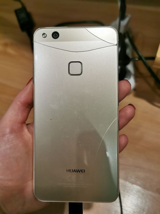 Sprzedam na części Huawei p10 lite
