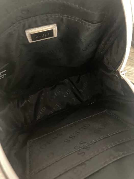 Plecak plecaczek crossbody Guess