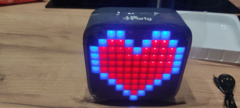 Głośnik Bluetooth iParty  z animacjami Nowy