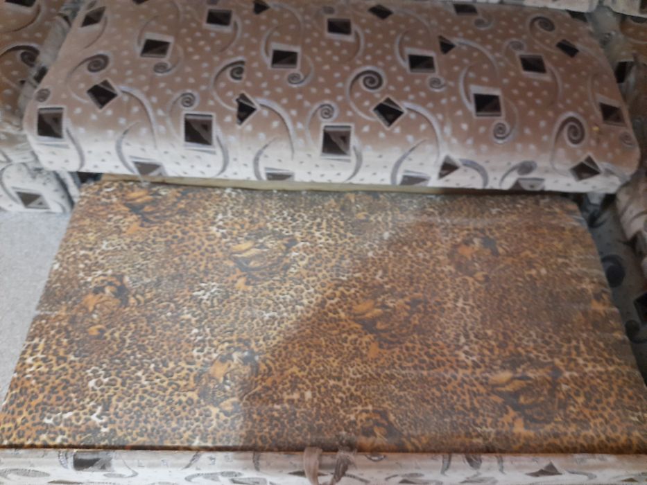 Продам м'який куточок.