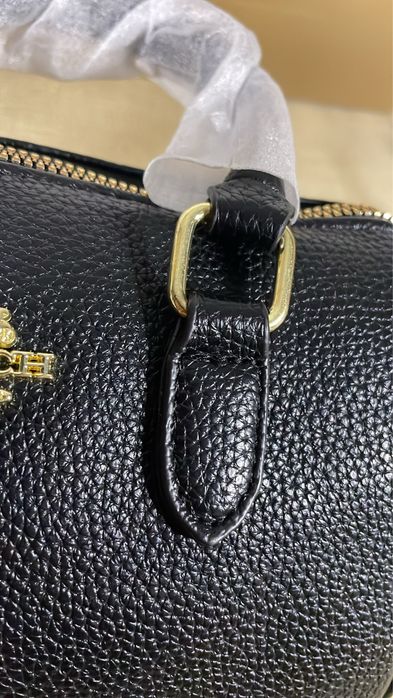 Mala Coach  Preta em Pele