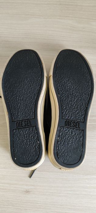 Жіночі кеди diesel