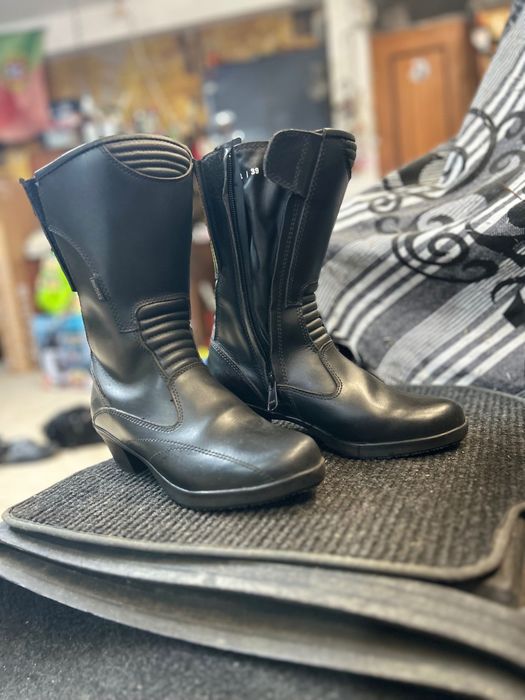 Botas Modeka Mulher
