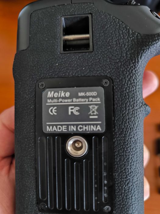 Punho Meike MK-500D Battery Grip