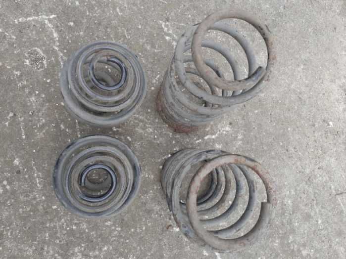 Sprężyny do Corsa B City 1.2 3D benzyna 1997