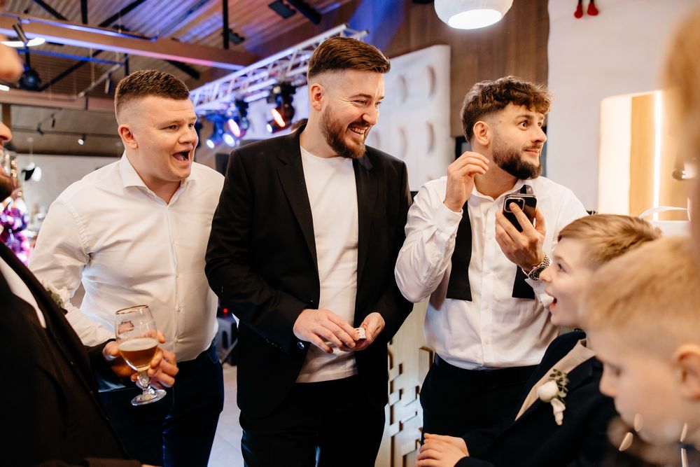 Сучасний фокусник на свято — інтерактивне шоу, яке запам’ятають