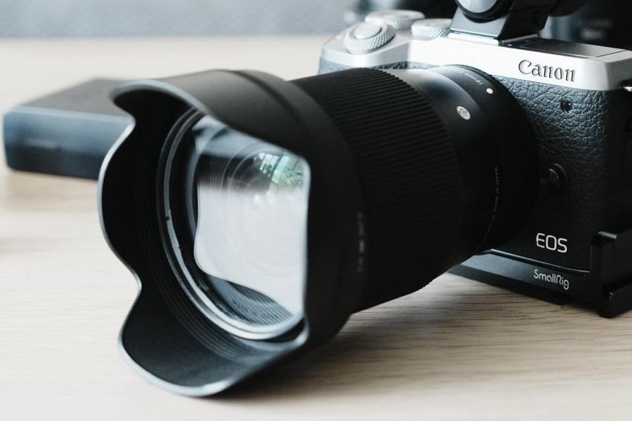 Об'єктив Sigma 16mm f/1.4 DC DN (кріплення EF-M)