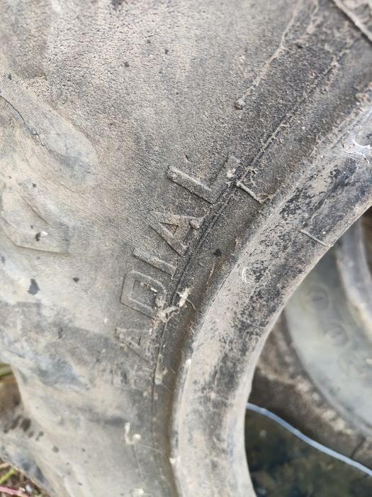 Komplet opon Pirelli 12.4 R20 wznacniane okazja MTZ Belarus Białoruś