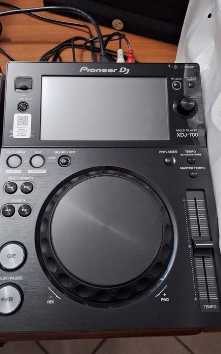 2x Pioneer XDJ-700 (Como novos, em caixa)