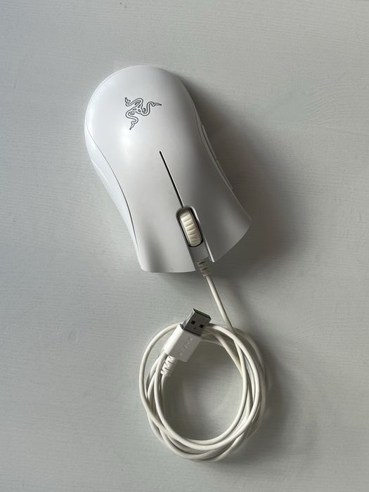 Razer Deathadder branco