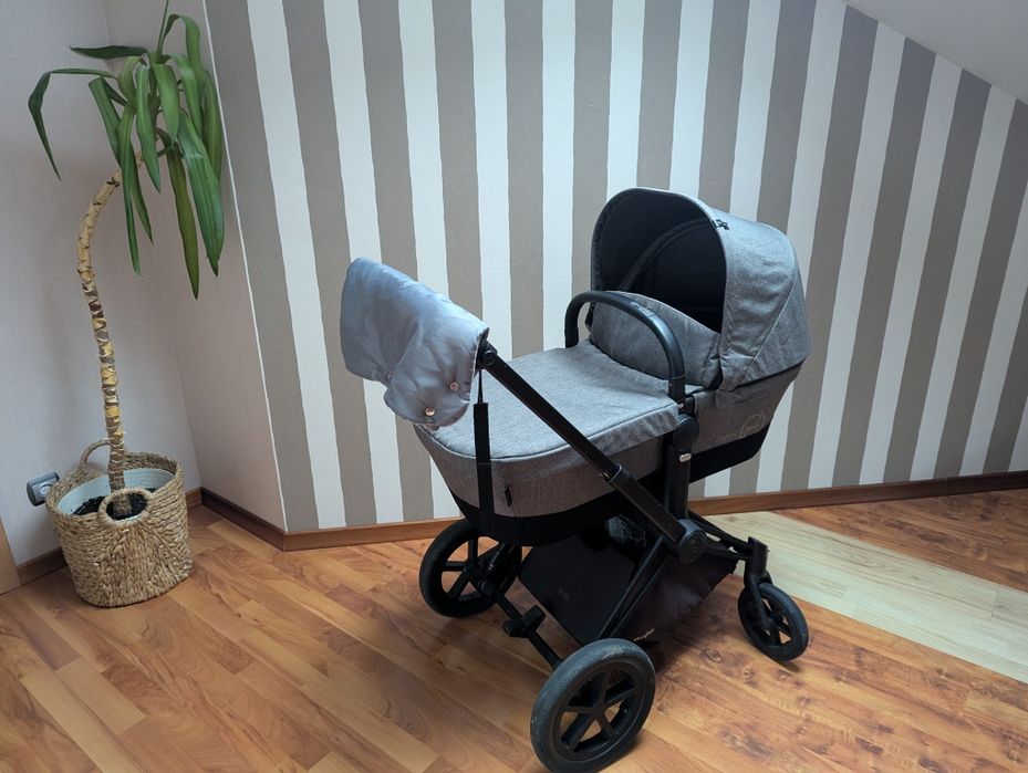 Spacerówka,  gondola, cybex priam,  nosidełko, baza, adaptery