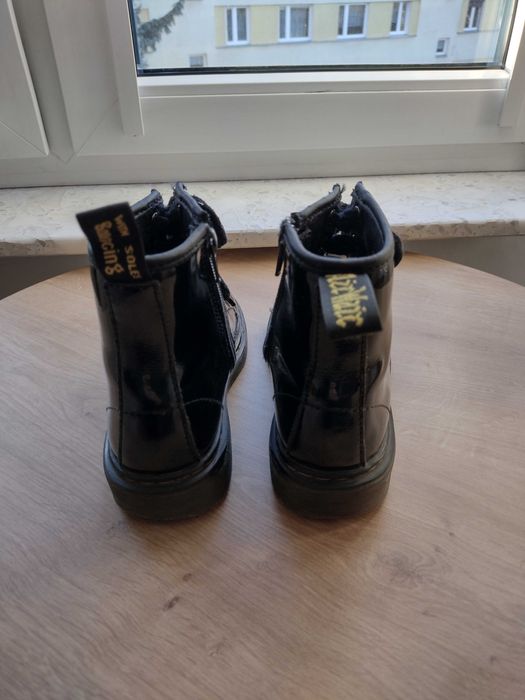 Buty dziecięce Dr. Martens r. 33 czarne 1460J