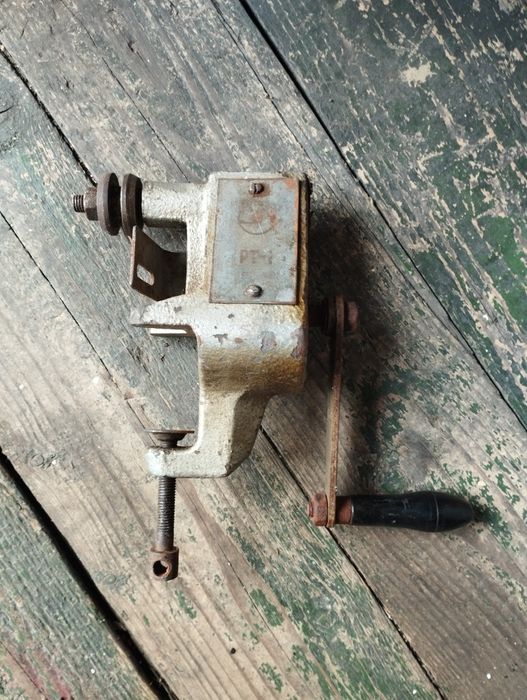 Продам механічну точилку СССР (раритет)