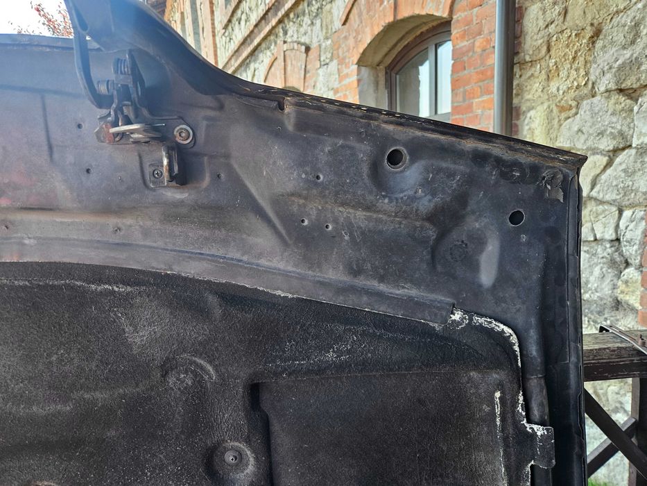 Maska bmw e38 ładna bez rdzy