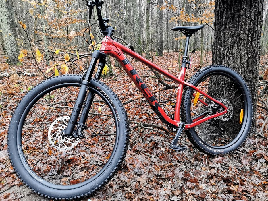 Cena ostateczna. Trek Roscoe 9 crimson. Rozmiar L. Grudzień 23