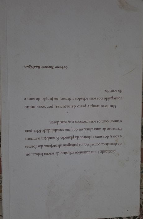 Plenitude, livro de poesia