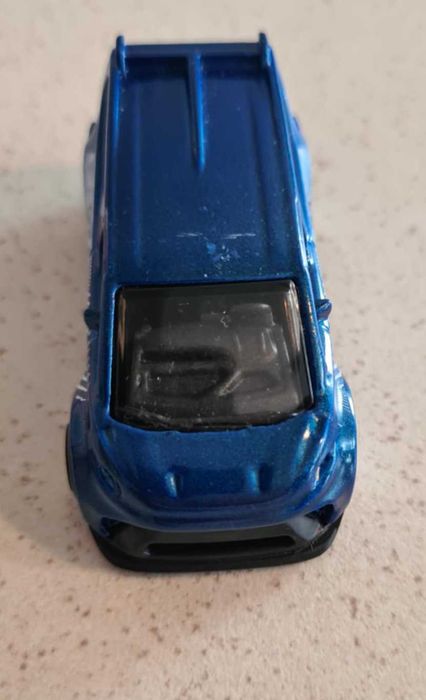 Samochodzik Hot Wheels Ford Supervan4