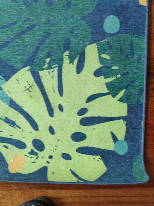 Tapete IKEA pelo curto/plano padrão folhagem