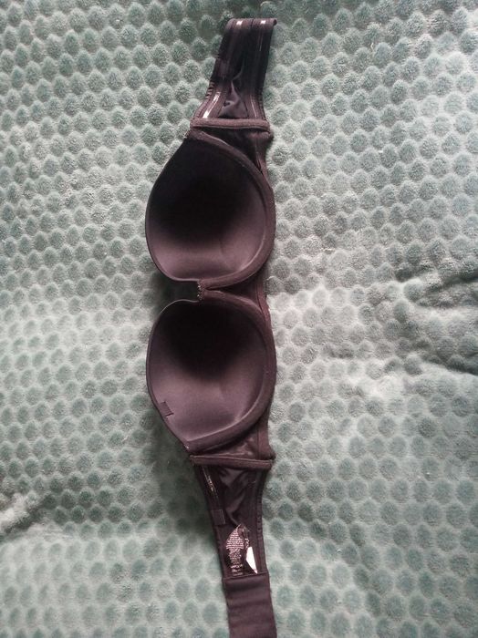 Biustonosz czarny Calvin Klein 75 d